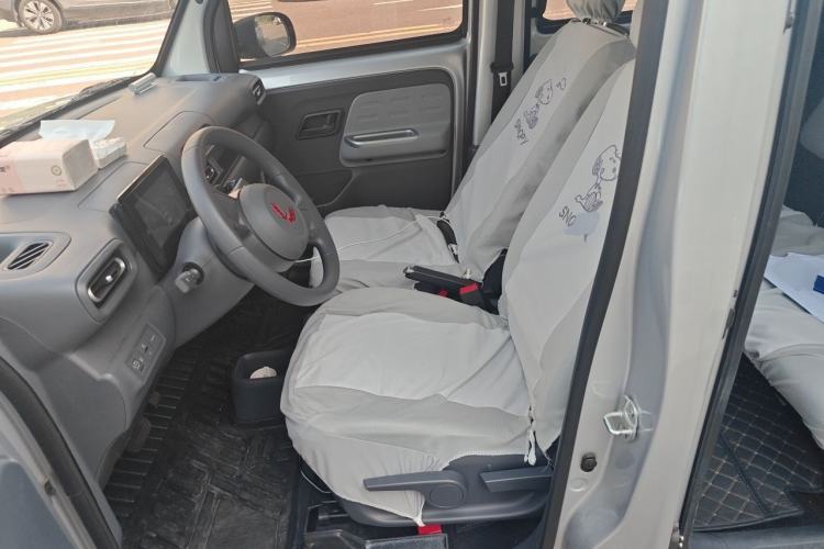 Used Wuling Zhiguang New Energy 2025 Model 305km Ambitious Edition Left Front Seat
