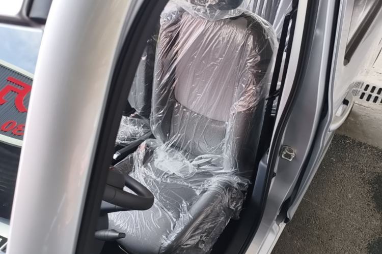 Used Wuling Zhiguang New Energy 2025 Model 305km Ambitious Edition Left Front Seat