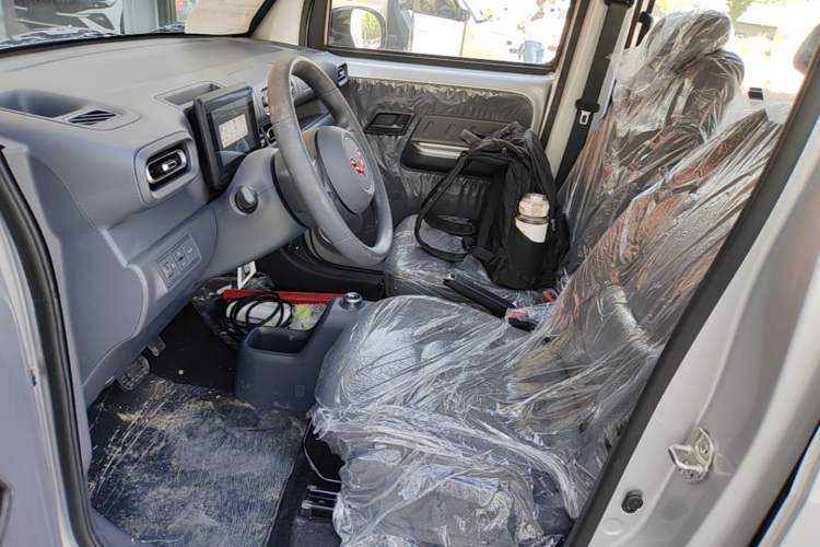 Used Wuling Zhiguang New Energy 2025 Comfort Model Left Front Seat