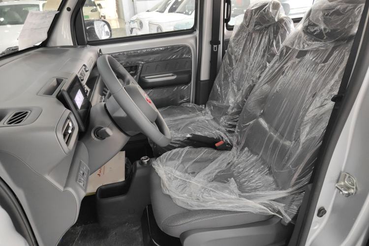 Used Wuling Zhiguang New Energy 2025 Comfort Model Left Front Seat