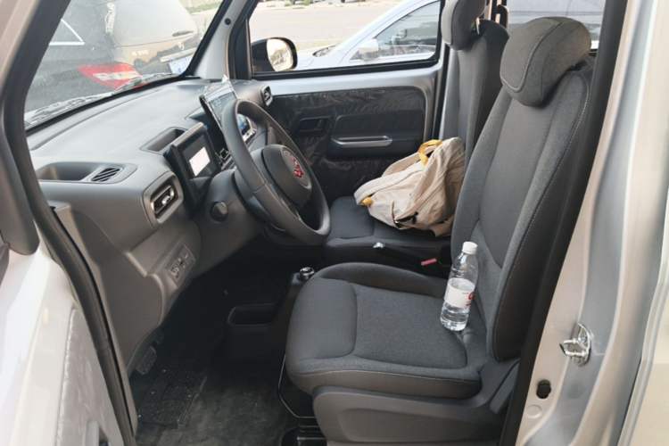 Used Wuling Zhiguang New Energy 2025 Comfort Model Left Front Seat