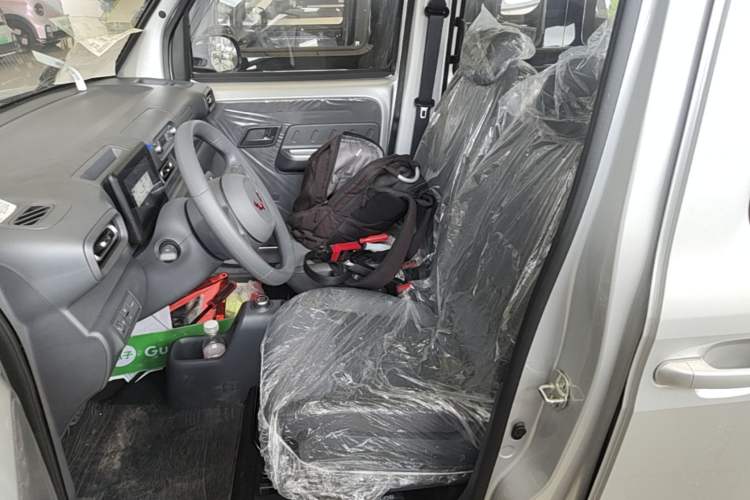 Used Wuling Zhiguang New Energy 2025 Standard Model Left Front Seat