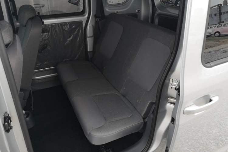 Used Wuling Zhiguang New Energy 2025 Comfort Model Left Rear Seat