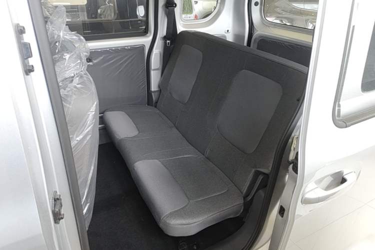 Used Wuling Zhiguang New Energy 2025 Standard Model Left Rear Seat