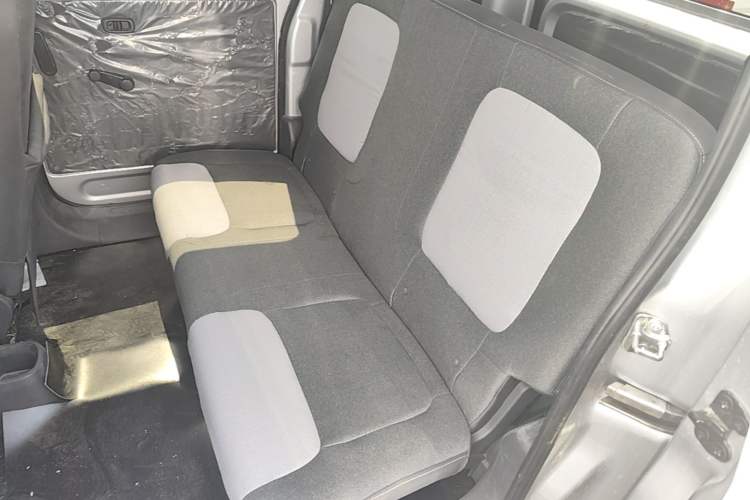 Used Wuling Zhiguang New Energy 2025 Model 305km Ambitious Edition Left Rear Seat