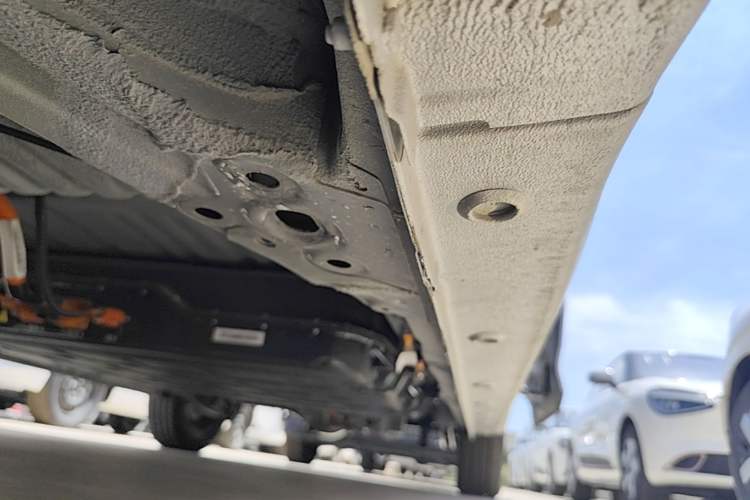 Used Wuling Zhiguang New Energy 2025 Comfort Model Left Side Sill