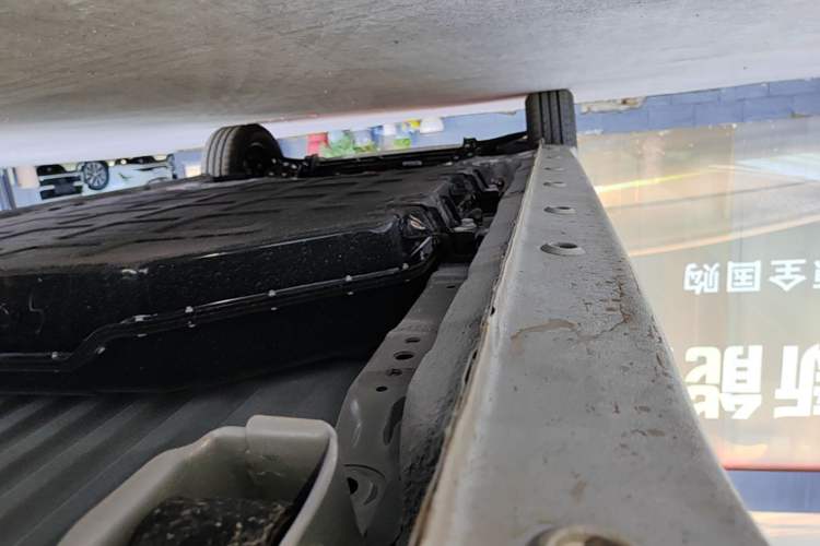 Used Wuling Zhiguang New Energy 2025 Comfort Model Left Side Sill