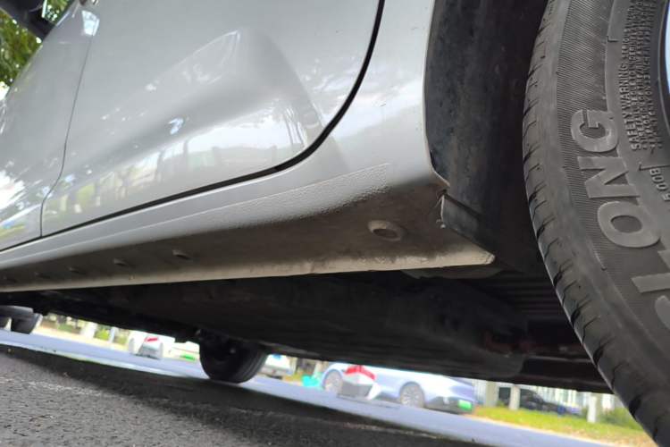 Used Wuling Zhiguang New Energy 2025 Comfort Model Left Side Sill