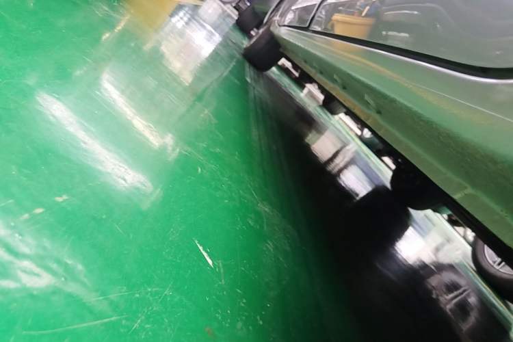 Used Wuling Zhiguang New Energy 2025 Model 305km Ambitious Edition Left Side Sill