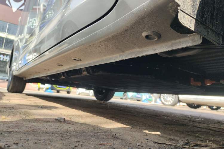 Used Wuling Zhiguang New Energy 2025 Comfort Model Left Side Sill