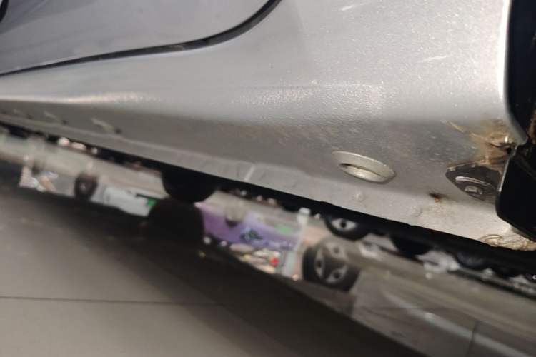 Used Wuling Zhiguang New Energy 2025 Standard Model Left Side Sill