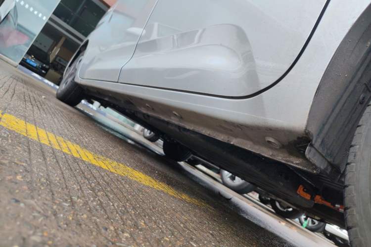 Used Wuling Zhiguang New Energy 2025 Comfort Model Left Side Sill