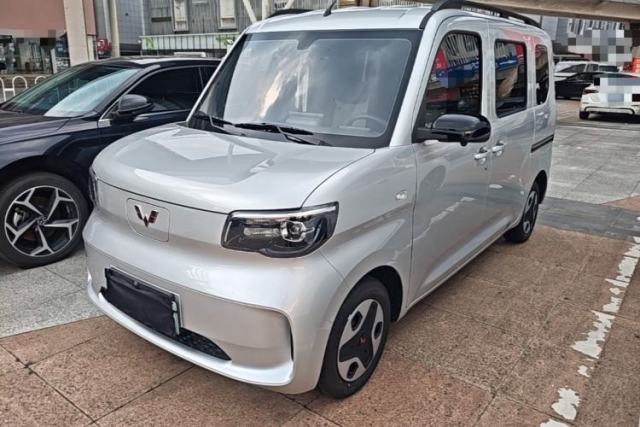 Used Wuling Zhiguang New Energy 2025 Model 305km Ambitious Edition