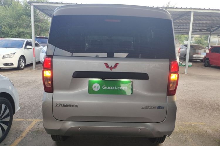 Used Wuling Zhiguang New Energy 2025 Model 305km Ambitious Edition Rear