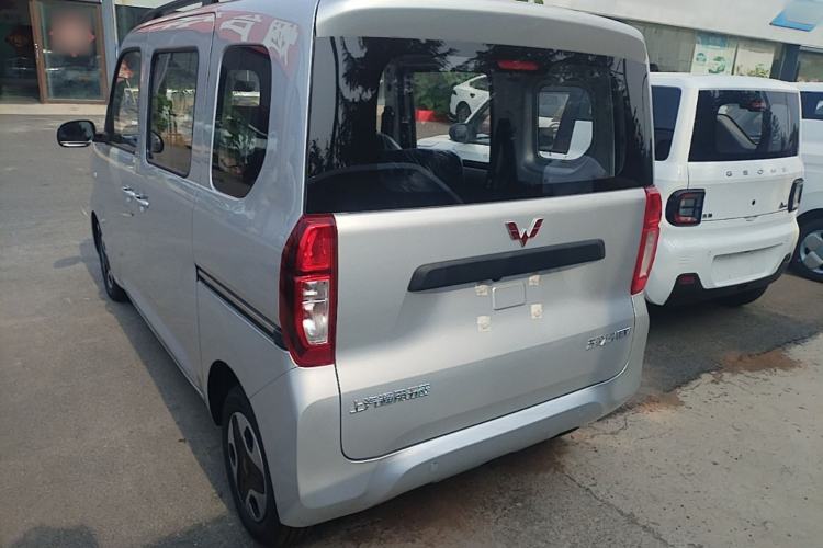 Used Wuling Zhiguang New Energy 2025 Model 305km Ambitious Edition Rear