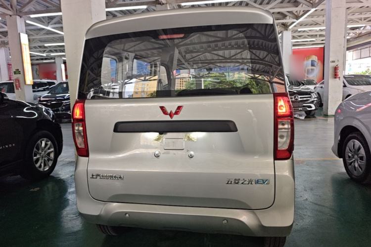 Used Wuling Zhiguang New Energy 2025 Model 305km Ambitious Edition Rear