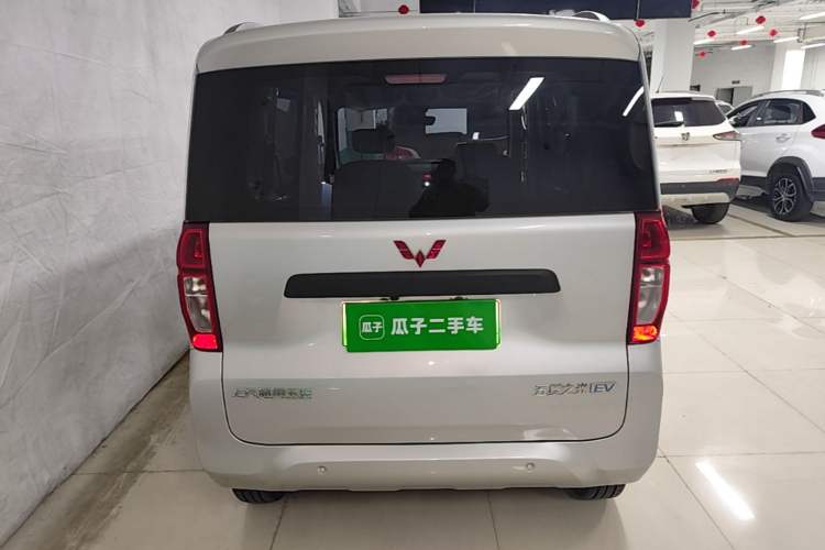 Used Wuling Zhiguang New Energy 2025 Model 305km Ambitious Edition Rear