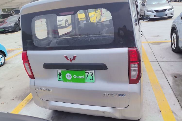 Used Wuling Zhiguang New Energy 2025 Model 305km Ambitious Edition Rear