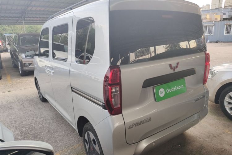 Used Wuling Zhiguang New Energy 2025 Model 305km Ambitious Edition Rear Left 45 Deg