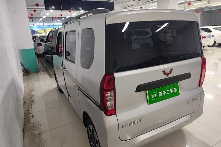 Used Wuling Zhiguang New Energy 2025 Model 305km Ambitious Edition Rear Left 45 Deg