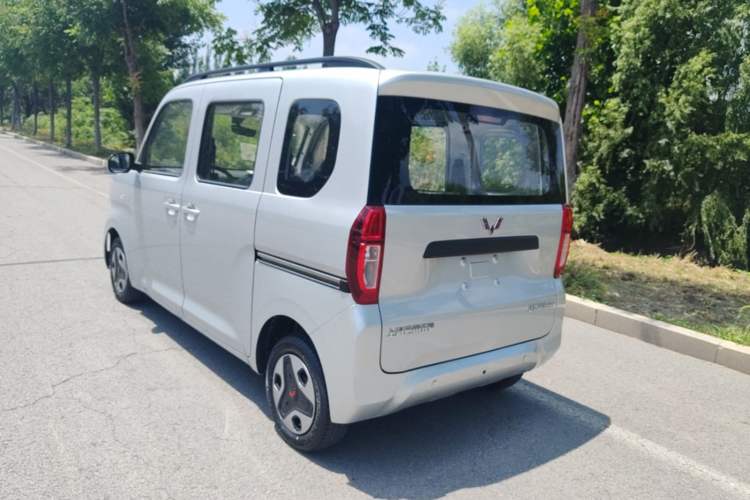 Used Wuling Zhiguang New Energy 2025 Standard Model Rear Left 45 Deg
