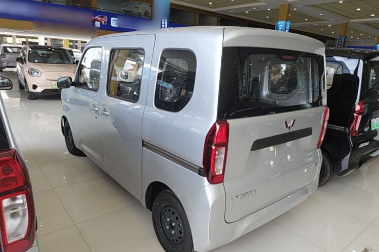 Used Wuling Zhiguang New Energy 2025 Standard Model Rear Left 45 Deg