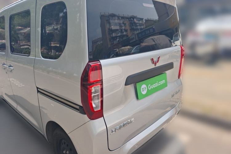Used Wuling Zhiguang New Energy 2025 Standard Model Rear Left 45 Deg