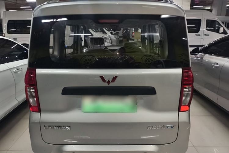 Used Wuling Zhiguang New Energy 2025 Model 305km Ambitious Edition Rear
