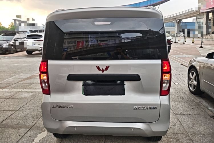 Used Wuling Zhiguang New Energy 2025 Model 305km Ambitious Edition Rear