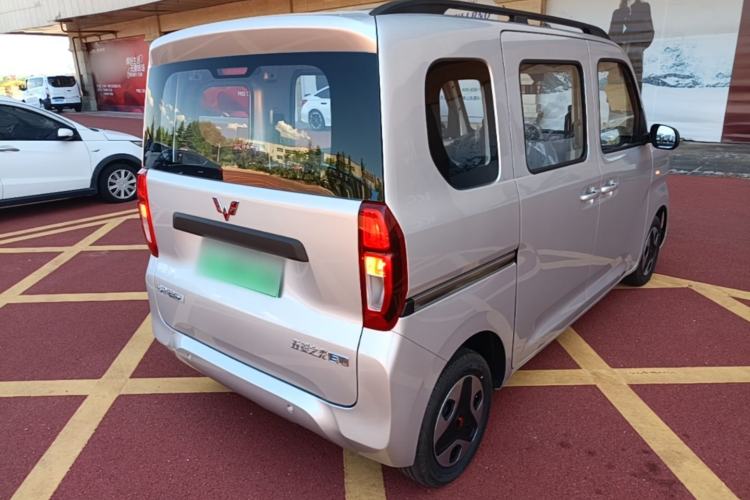 Used Wuling Zhiguang New Energy 2025 Comfort Model Rear Right 45 Deg