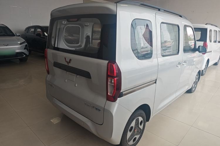 Used Wuling Zhiguang New Energy 2025 Comfort Model Rear Right 45 Deg