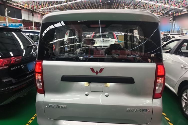 Used Wuling Zhiguang New Energy 2025 Model 305km Ambitious Edition Rear