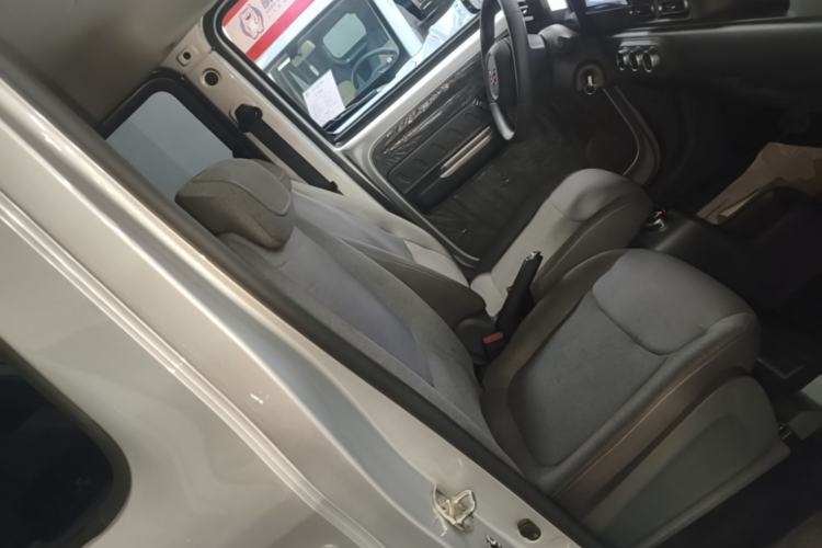 Used Wuling Zhiguang New Energy 2025 Standard Model Right Front Seat