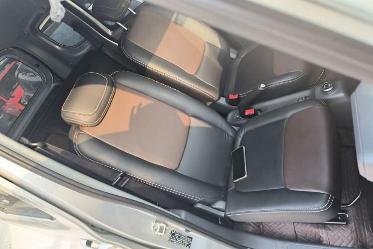 Used Wuling Zhiguang New Energy 2025 Comfort Model Right Front Seat