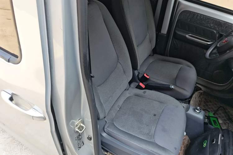Used Wuling Zhiguang New Energy 2025 Standard Model Right Front Seat