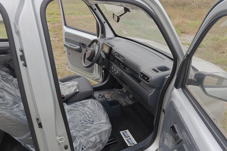 Used Wuling Zhiguang New Energy 2025 Comfort Model Right Front Seat