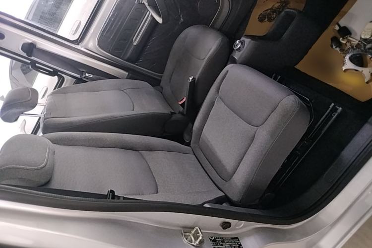 Used Wuling Zhiguang New Energy 2025 Comfort Model Right Front Seat