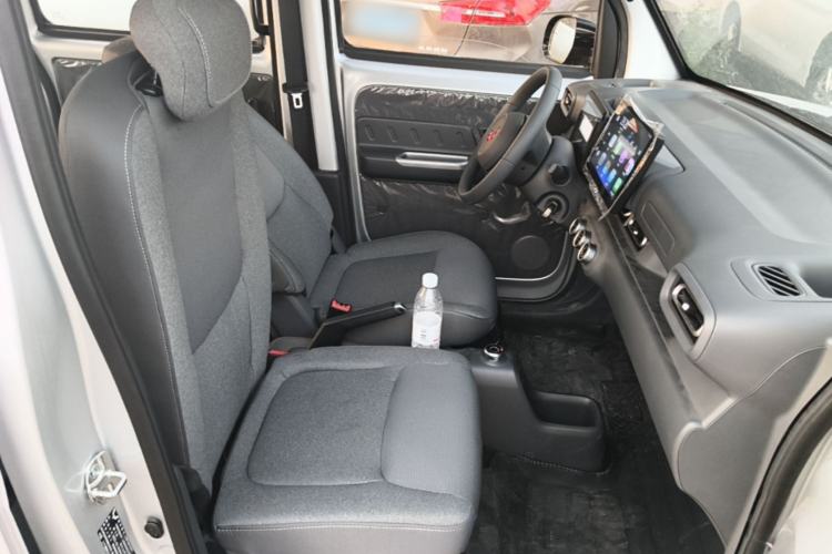 Used Wuling Zhiguang New Energy 2025 Comfort Model Right Front Seat