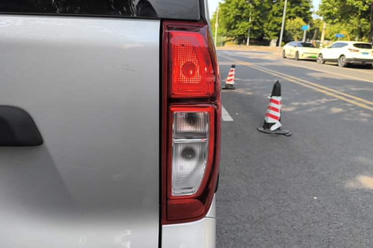 Used Wuling Zhiguang New Energy 2025 Comfort Model Right Rear Taillight