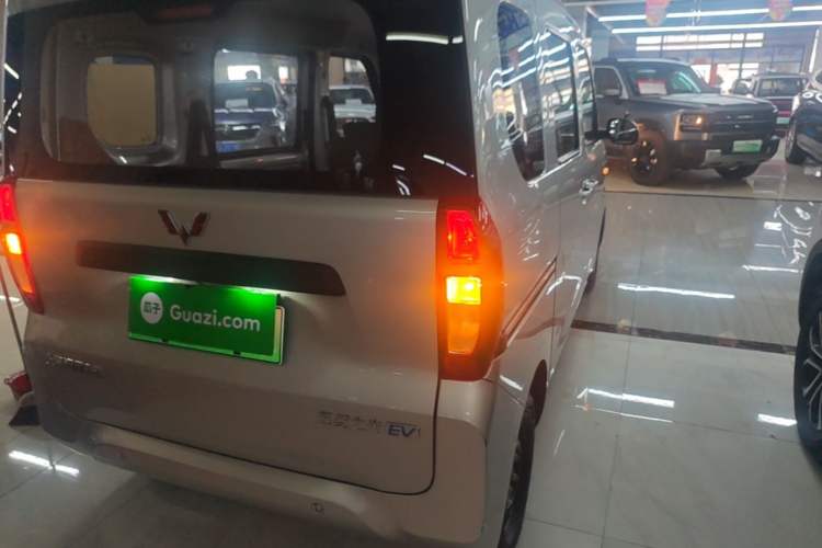 Used Wuling Zhiguang New Energy 2025 Comfort Model Right Rear Taillight