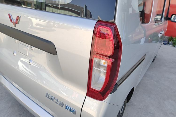 Used Wuling Zhiguang New Energy 2025 Comfort Model Right Rear Taillight