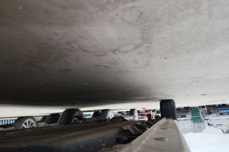 Used Wuling Zhiguang New Energy 2025 Model 305km Ambitious Edition Right Side Sill