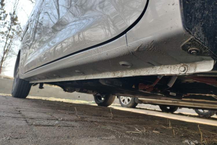 Used Wuling Zhiguang New Energy 2025 Comfort Model Right Side Sill