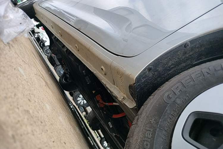 Used Wuling Zhiguang New Energy 2025 Comfort Model Right Side Sill