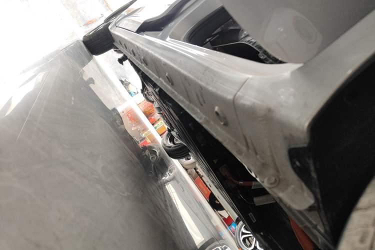Used Wuling Zhiguang New Energy 2025 Comfort Model Right Side Sill