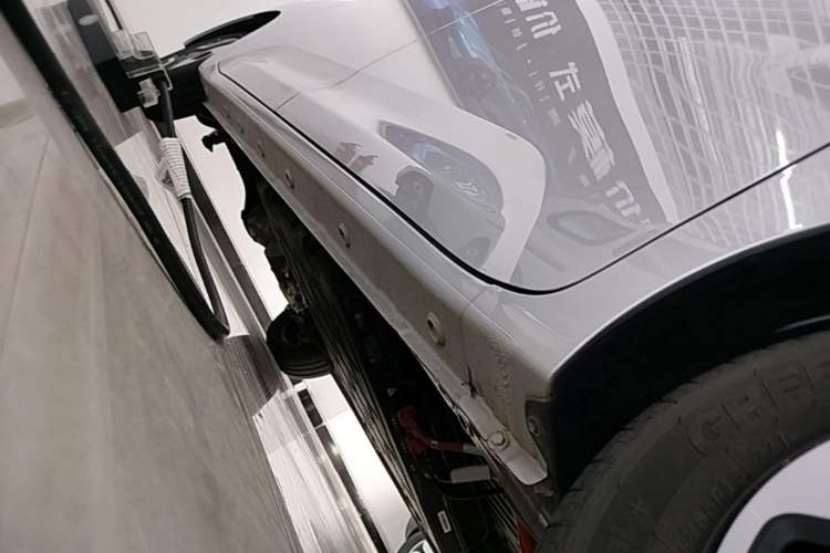 Used Wuling Zhiguang New Energy 2025 Comfort Model Right Side Sill