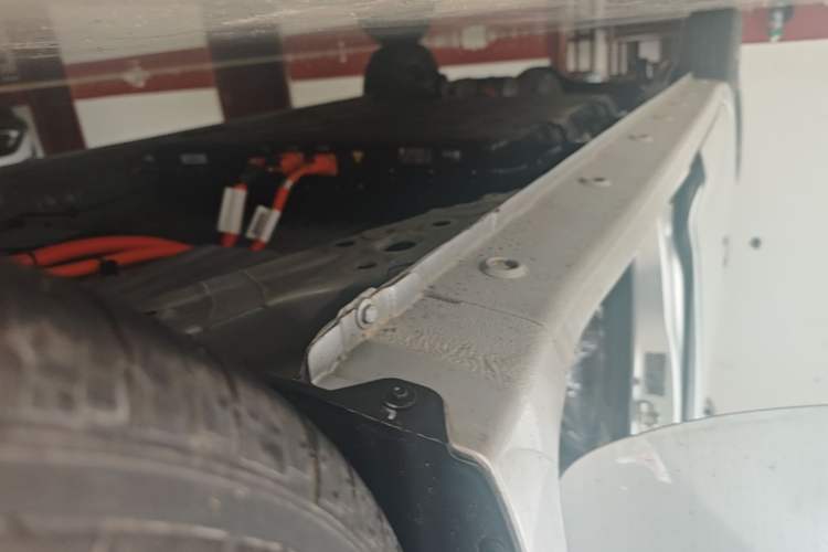 Used Wuling Zhiguang New Energy 2025 Comfort Model Right Side Sill