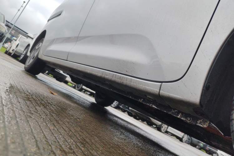 Used Wuling Zhiguang New Energy 2025 Comfort Model Right Side Sill
