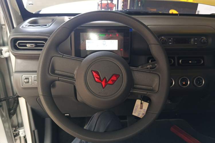Used Wuling Zhiguang New Energy 2025 Comfort Model Steering Wheel