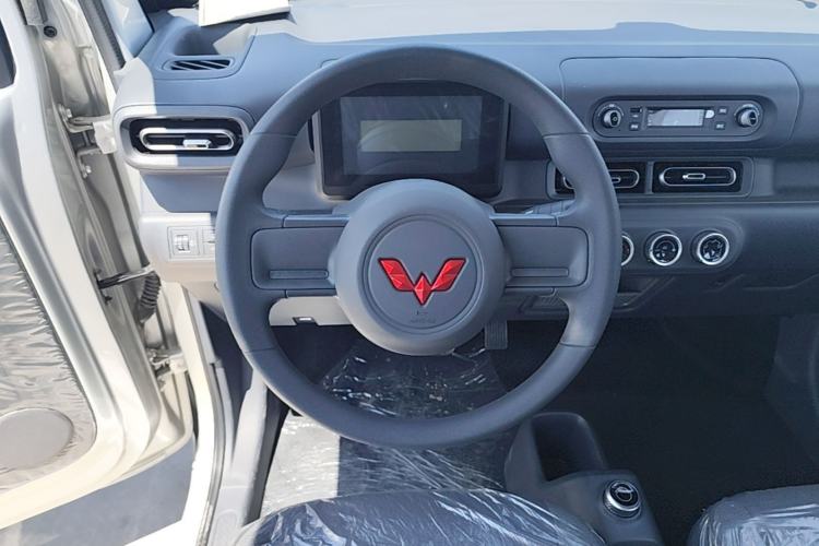 Used Wuling Zhiguang New Energy 2025 Comfort Model Steering Wheel
